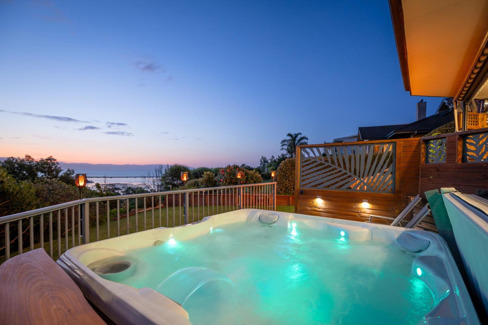 Twin Peaks Luxury Sea View Villa Nelson Exterior foto